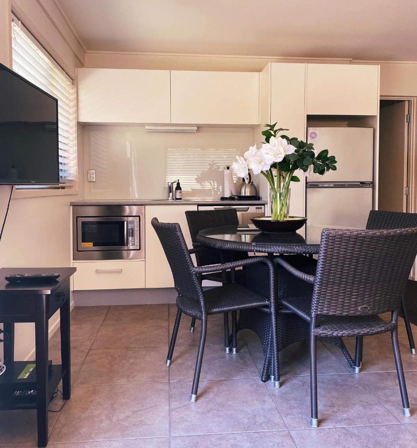 Retreat On Rita ~ Downtown Mount Maunganui With Beach Access Buitenkant foto